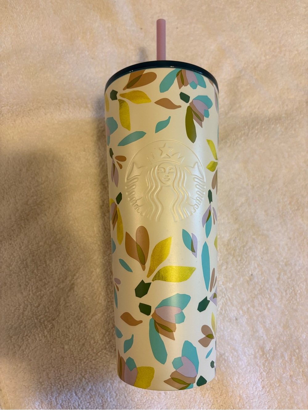 Starbucks Winter 2023 Stainless Steel Tumbler White With Flowers 24oz Floral NEW